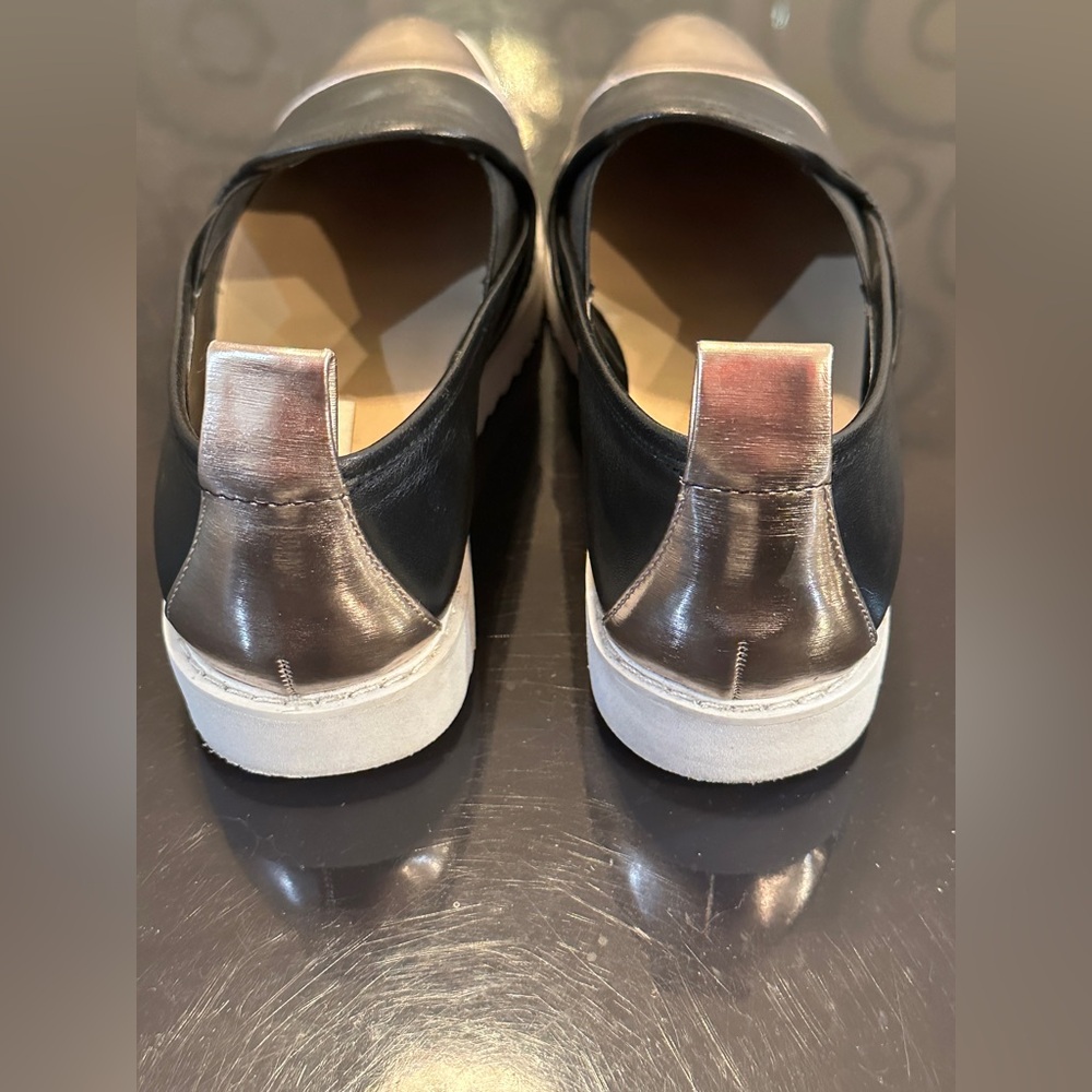 Karl Lagerfeld Black and Gold Loafers Slip-On Shoes - Picture 5 of 7